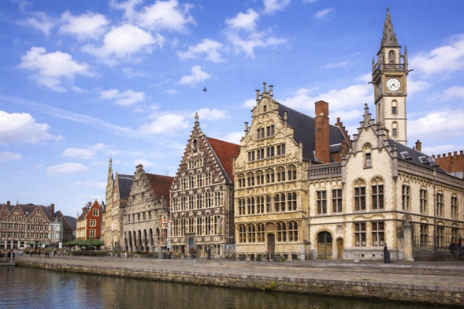 Navigazione sul Reno da Giugno ad Agosto Crociere